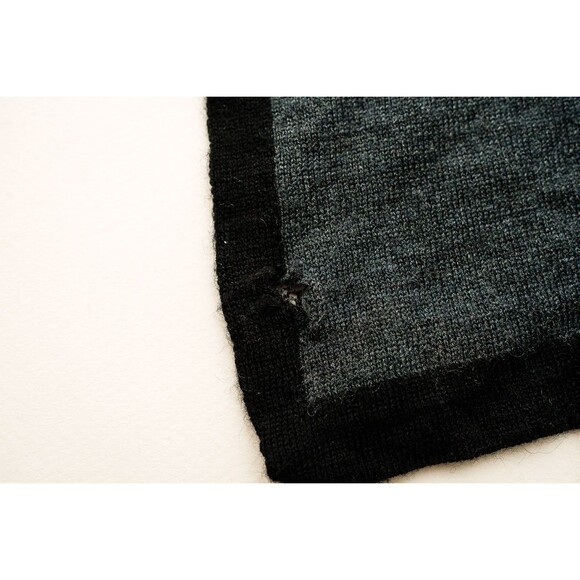 Smart Wool gray scarf moth holes 7x80" - Picture 3 of 4